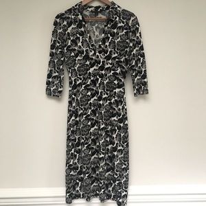 Banana Republic Black & White Floral V-neck 3/4 sleeve Dress